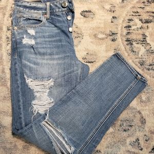 American Eagle TOMGIRL crop 6 destroyed button fly